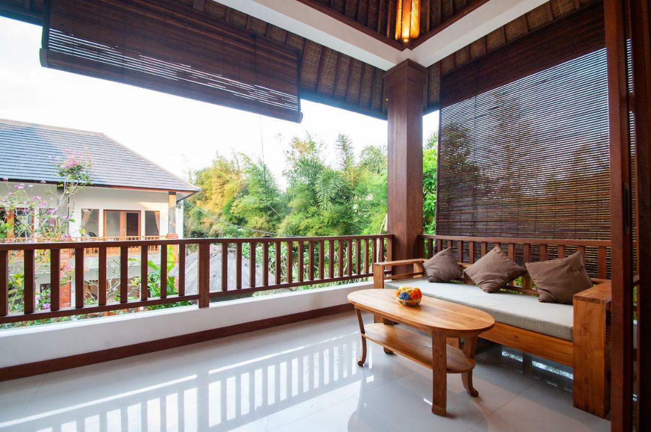 Flamboyant Villa Ubud Exterior photo